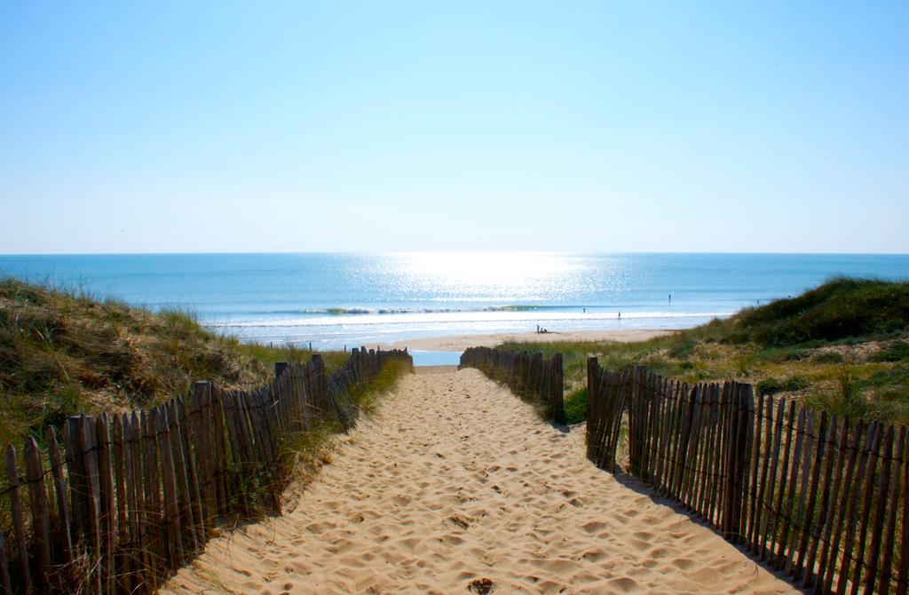 Camping Le Clos Des Pins Longeville-sur-Mer Extérieur photo